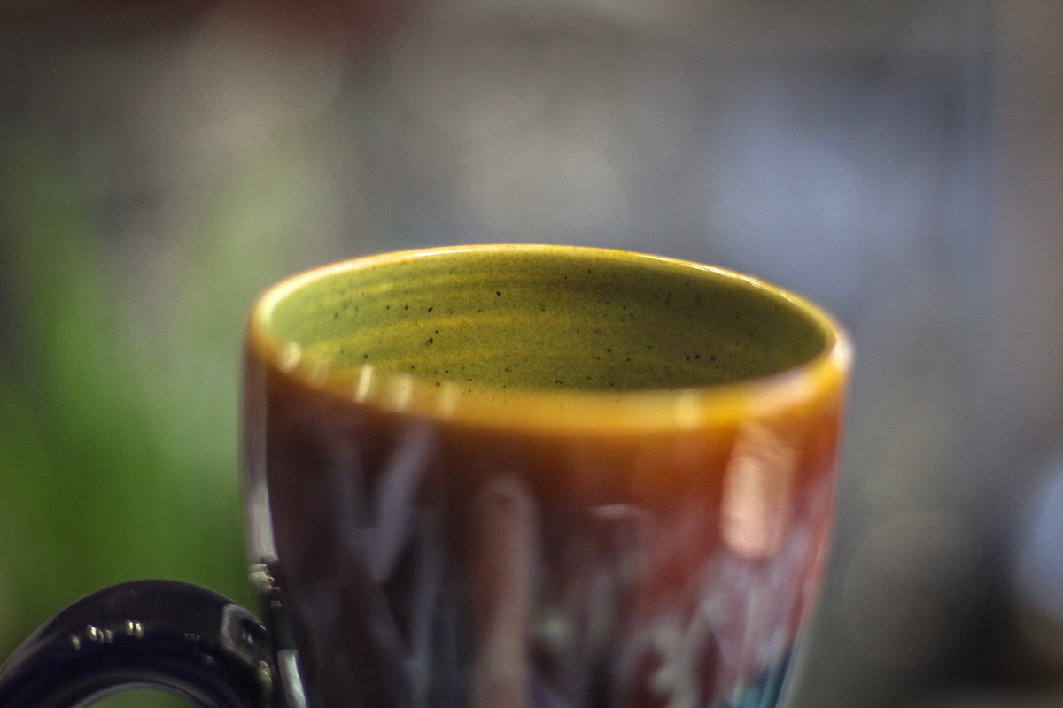 06-D New Wave Acorn Mug - TOP SHELF, 22 oz.