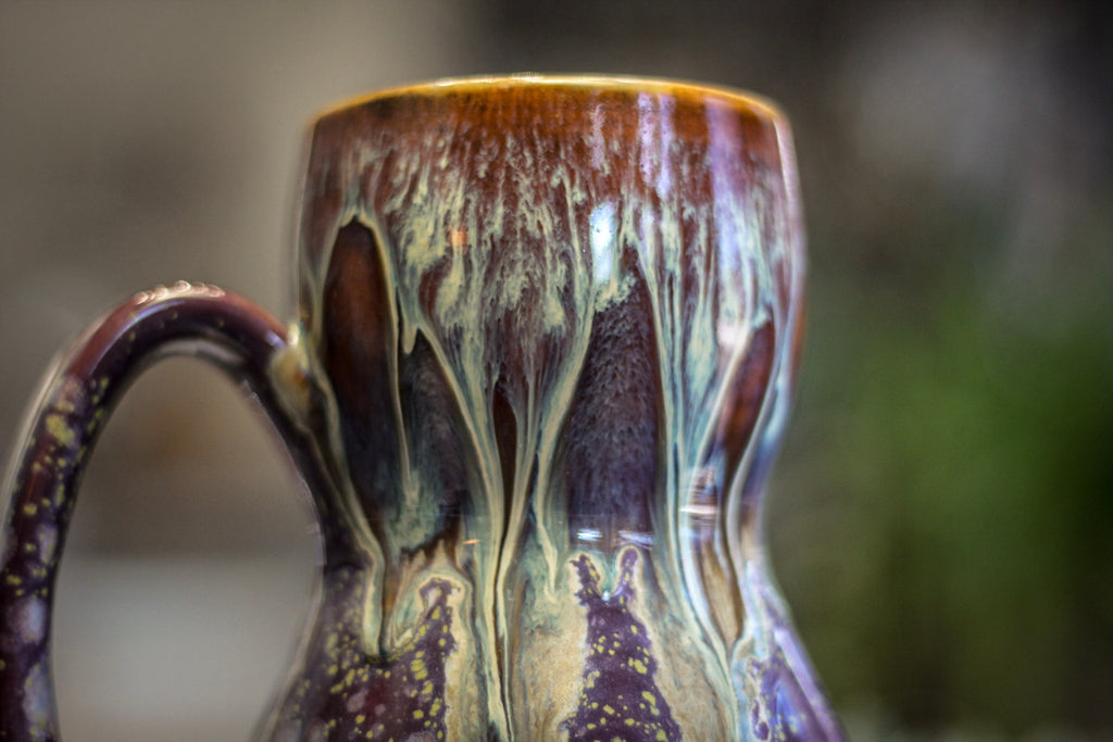 07-D New Wave Acorn Gourd Mug - TOP SHELF MISFIT, 18 oz.