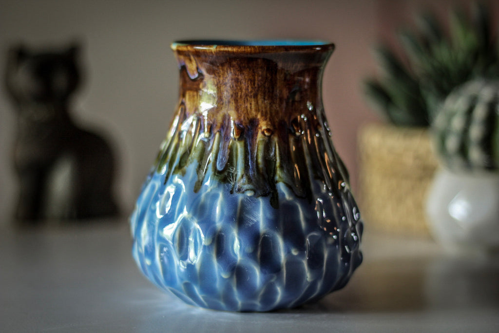 09-D Arctic Wave Textured Mug, 17 oz.