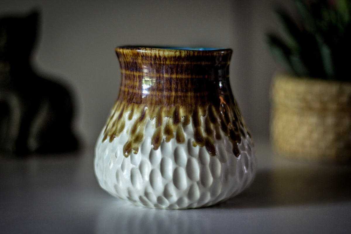 09-E Arctic Wave Barely Flared Textured Mug, 14 oz.