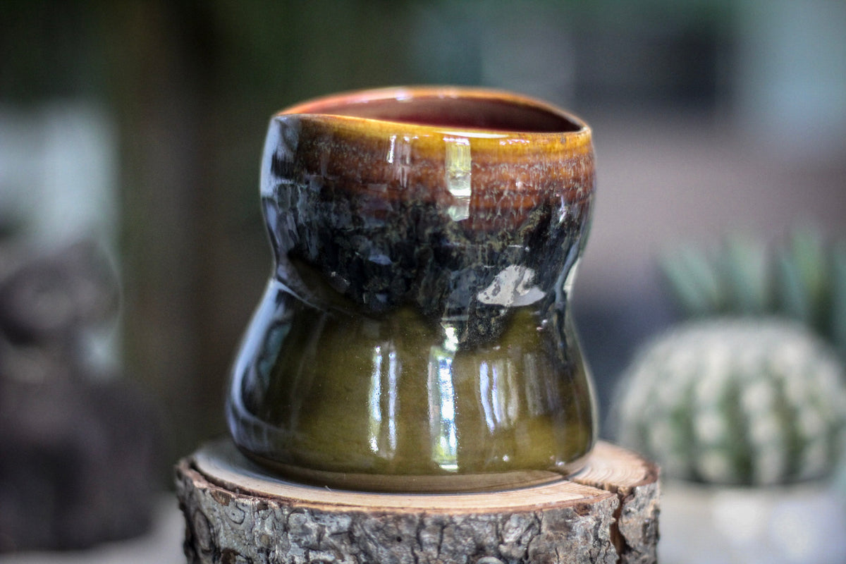 08-F Irish Moss Small Leaning Mug, 11 oz.