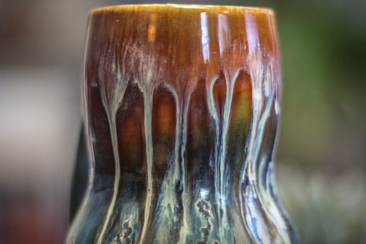 08-D New Wave Gourd Mug, 17 oz.