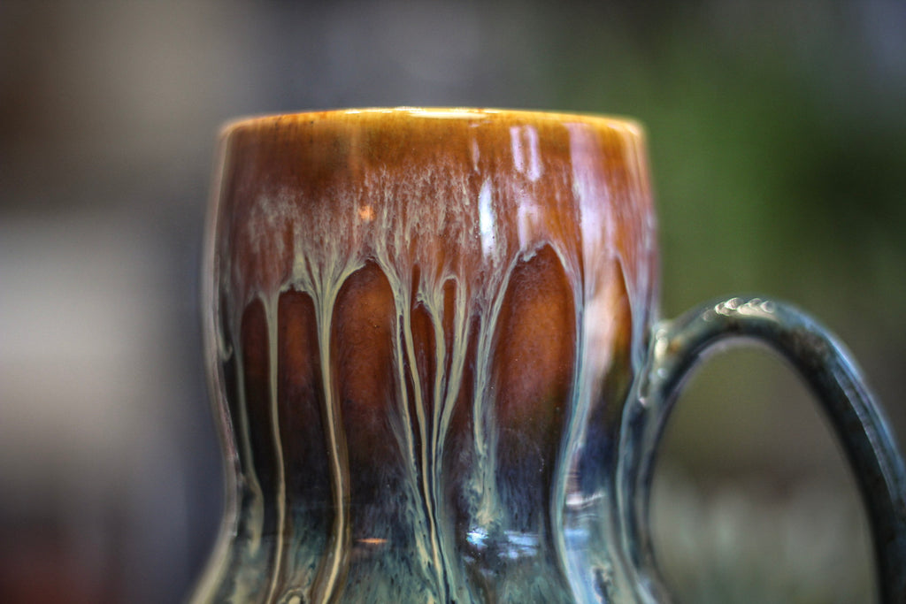 08-D New Wave Gourd Mug, 17 oz.