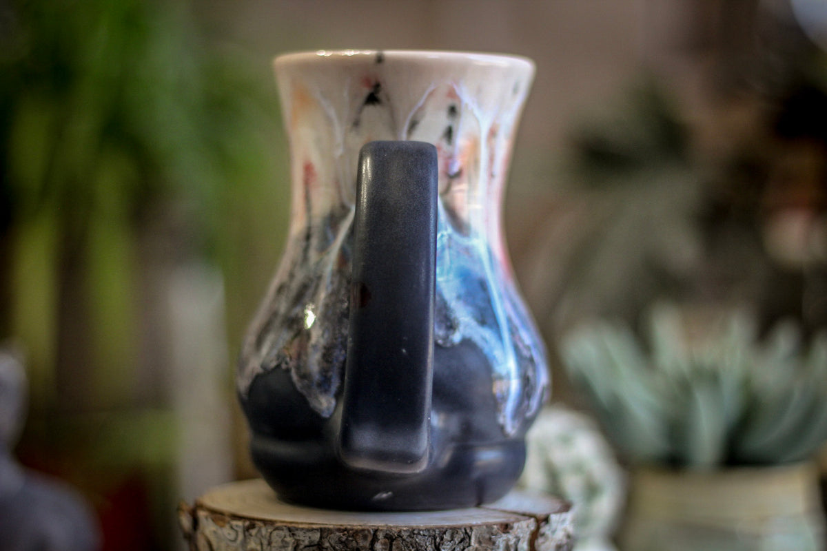 08-D Granny's Lace Flared Acorn Mug, 16 oz.