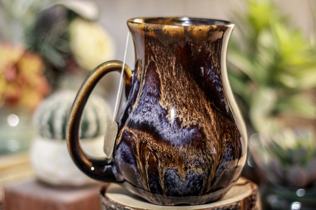 34-E Molten Beauty Barely Flared Notched Mug, 20 oz.