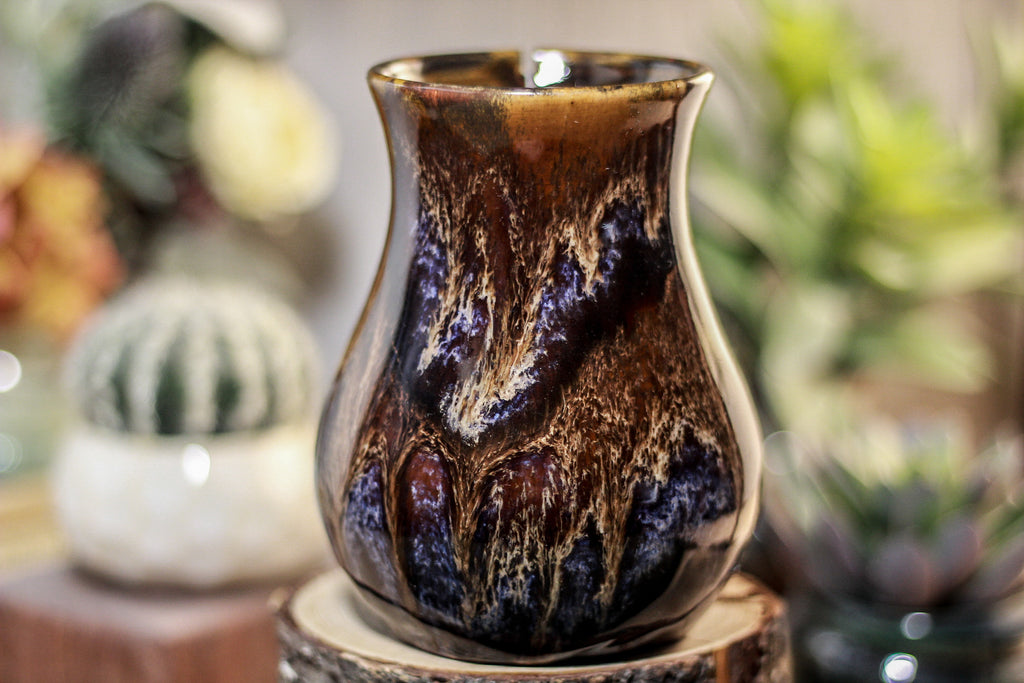 34-E Molten Beauty Barely Flared Notched Mug, 20 oz.