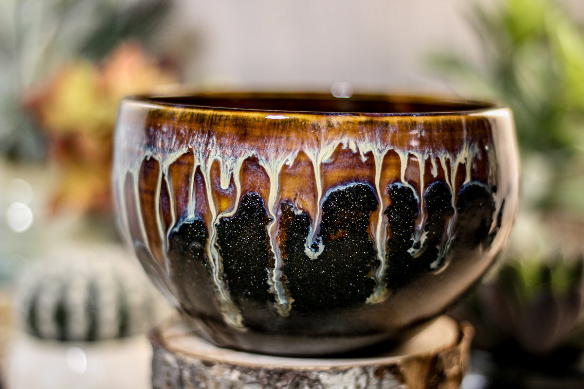 08-D New Wave/Rainbow Grotto Bowl, 31 oz.