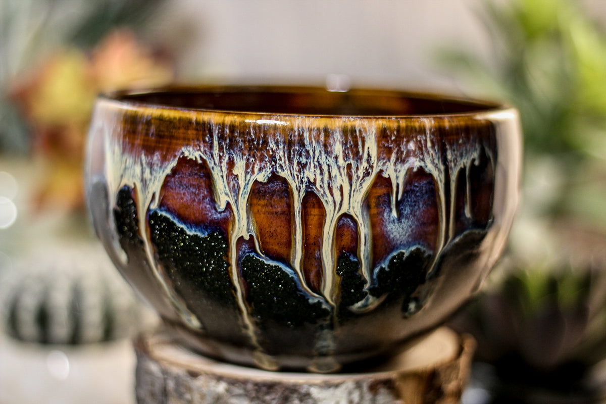 08-D New Wave/Rainbow Grotto Bowl, 31 oz.