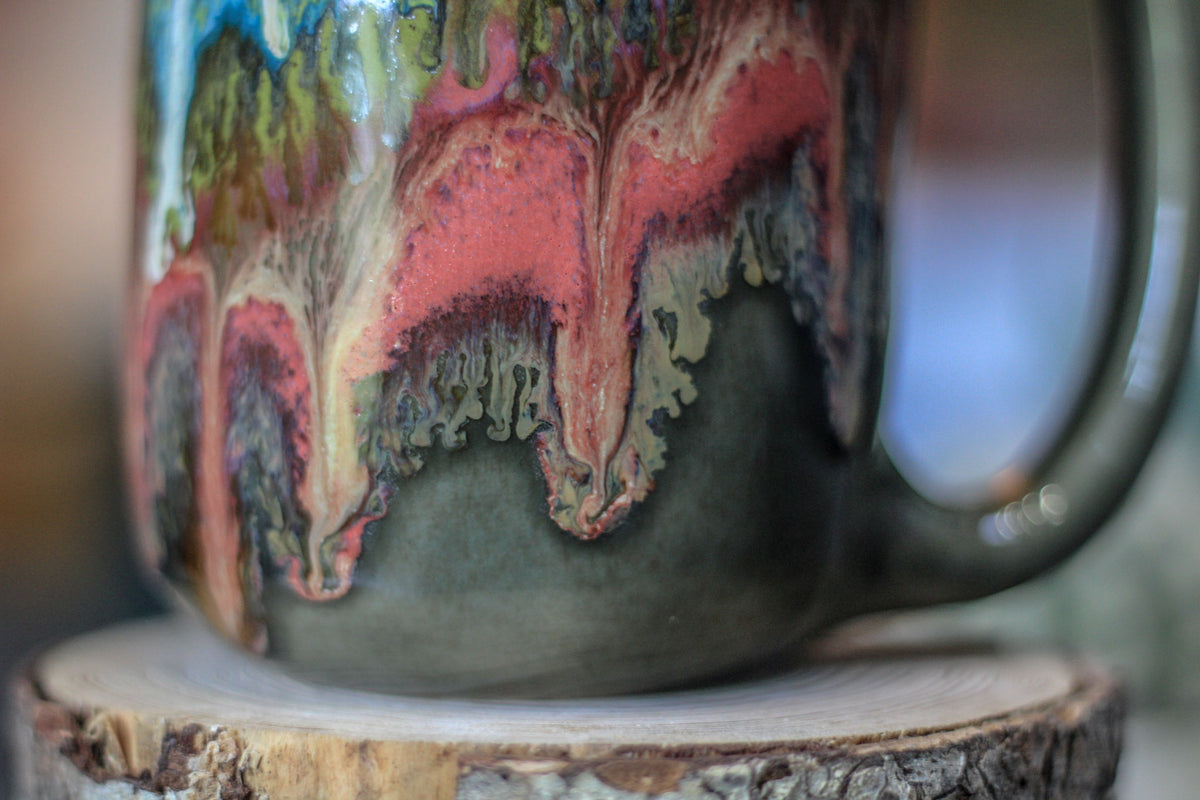 14-C Grotto Variation Gourd Mug, 12 oz.
