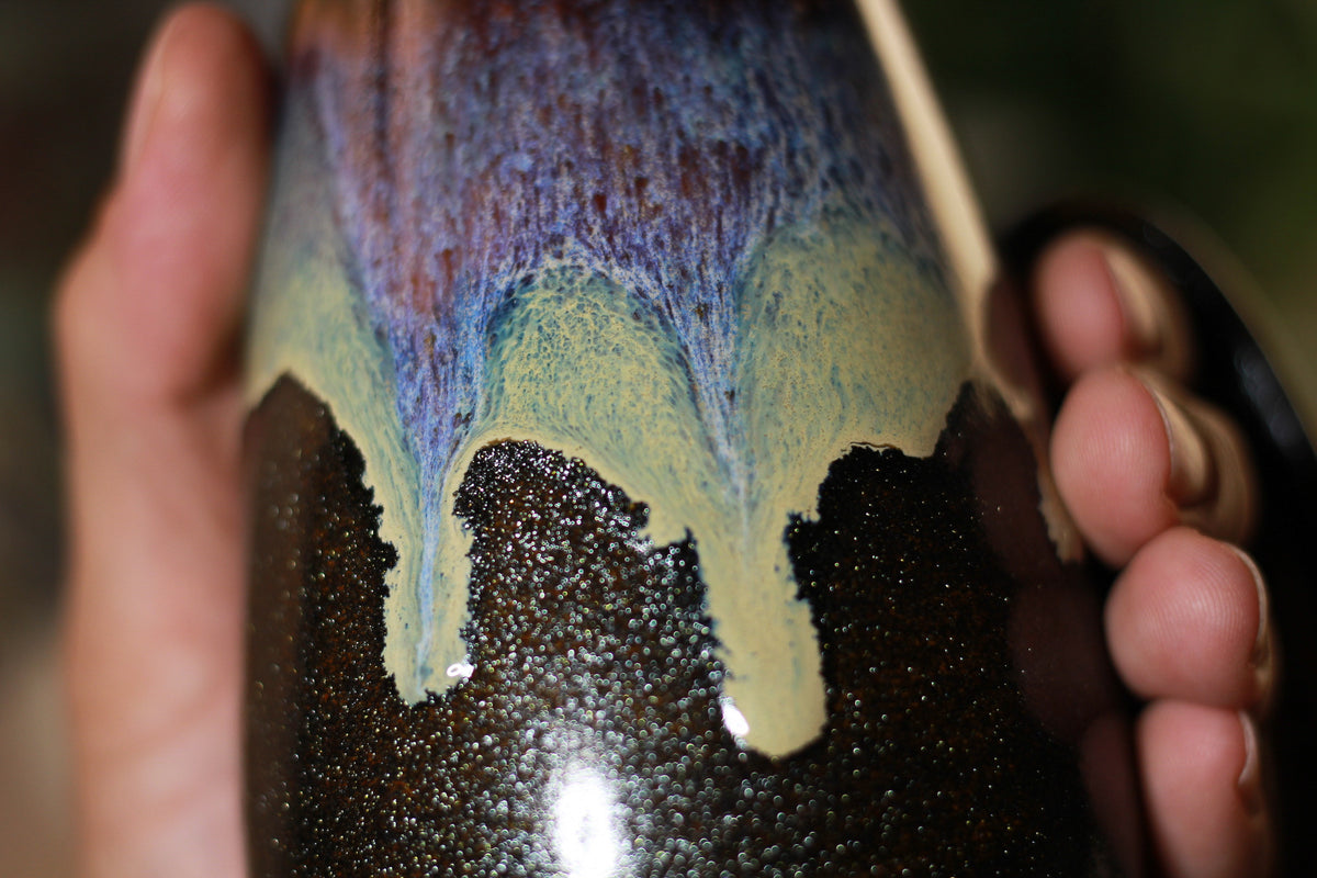 09-D Electric Wave Notched Mug, 16 oz