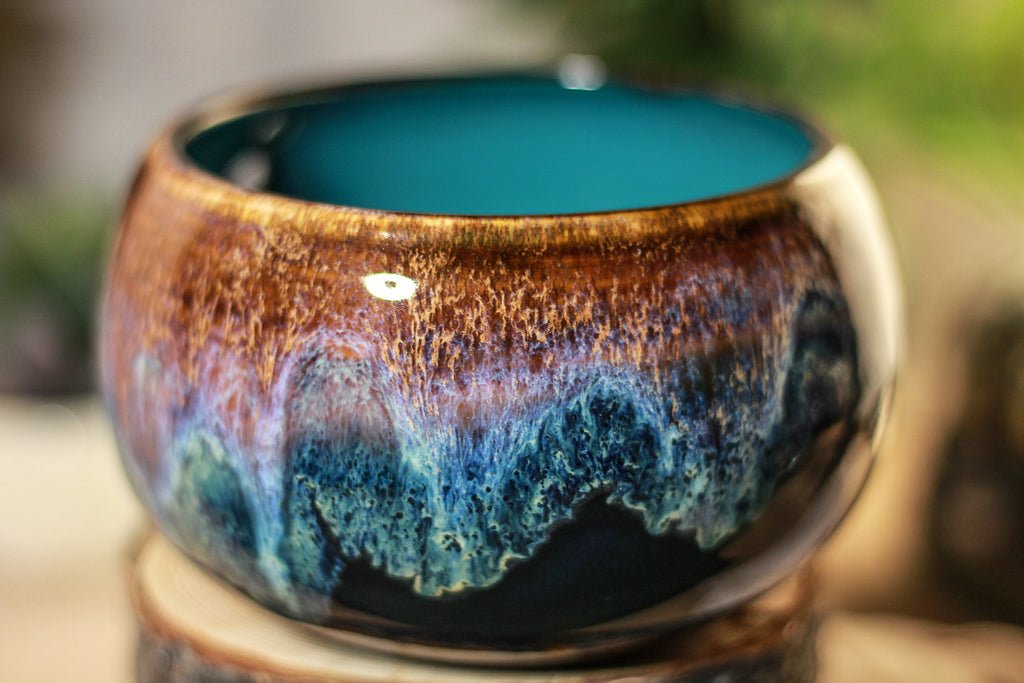 13-D Electric Wave Yarn Bowl - MISFIT, 10% off