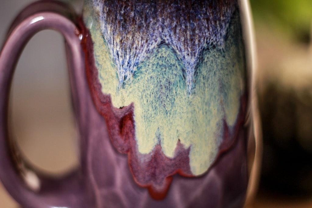 16-D Electric Wave Notched Mug, 14 oz