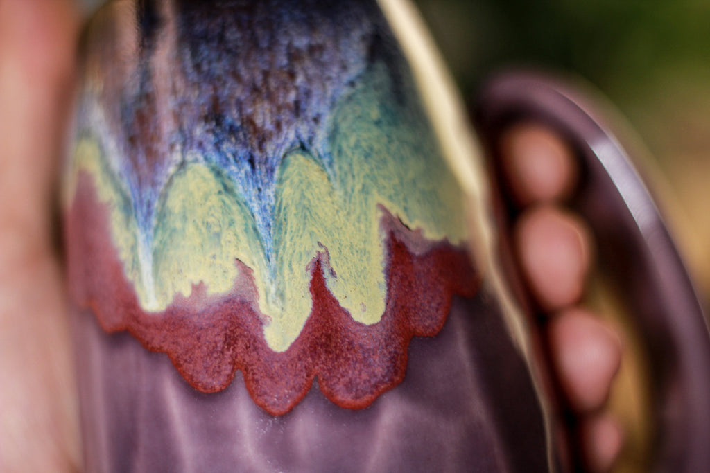 16-D Electric Wave Notched Mug, 14 oz