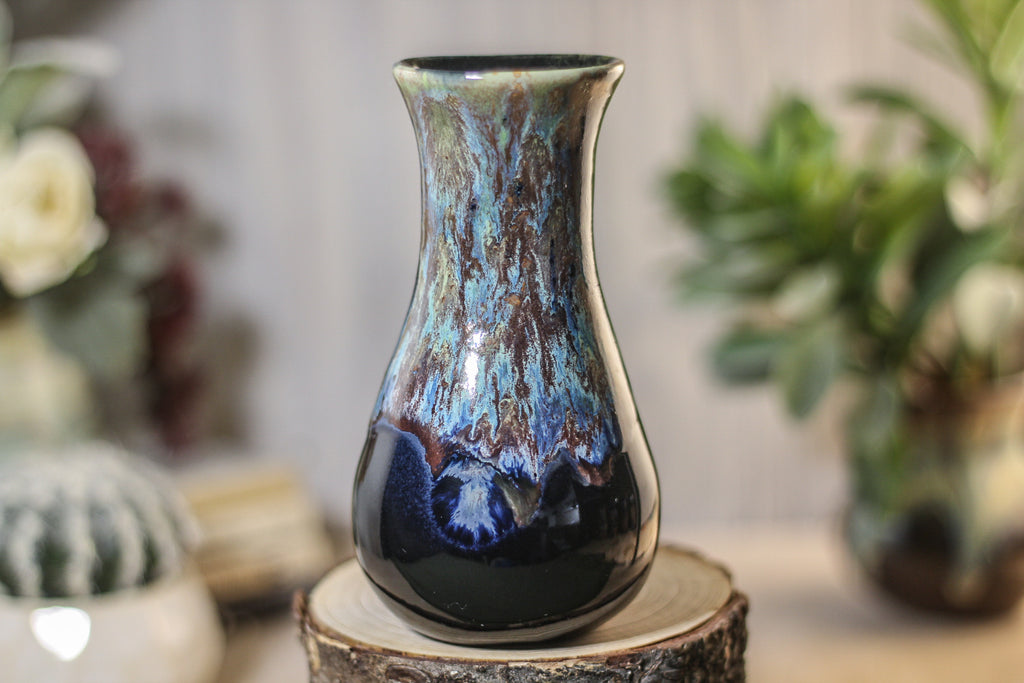 09-P Vase
