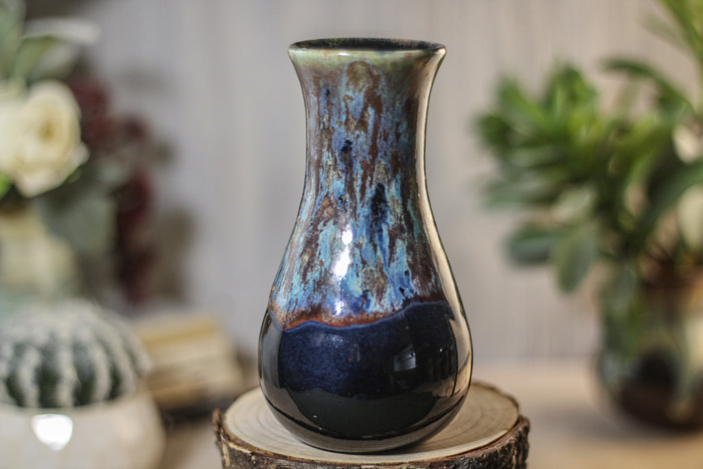 09-P Vase