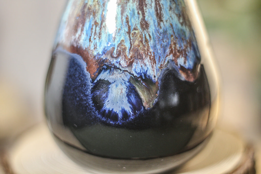 09-P Vase