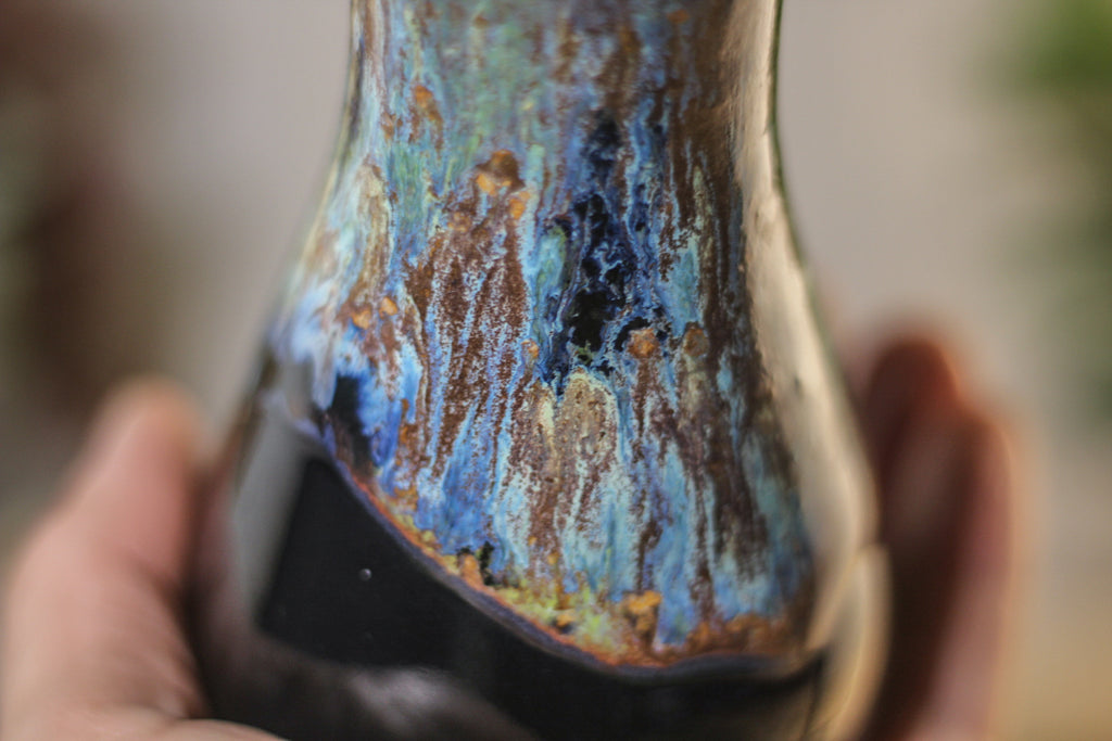09-P Vase