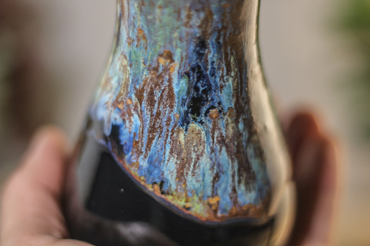 09-P Vase