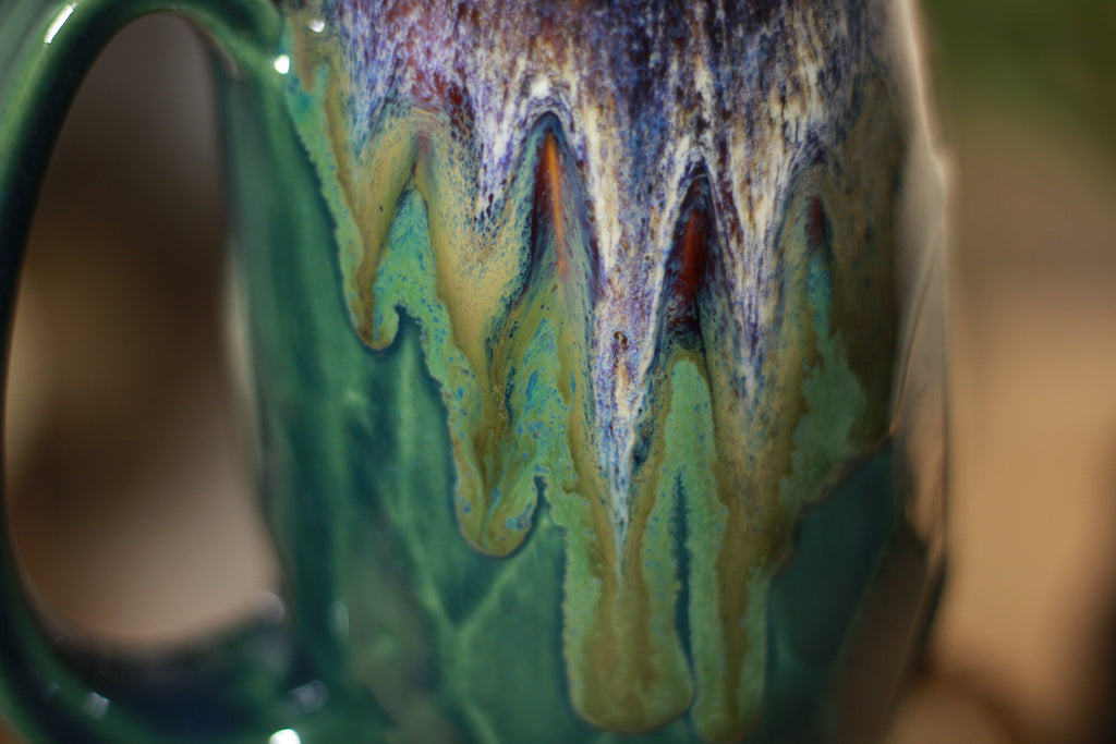 14-C Electric Falls Notched Crystal Mug - TOP SHELF, 14 oz