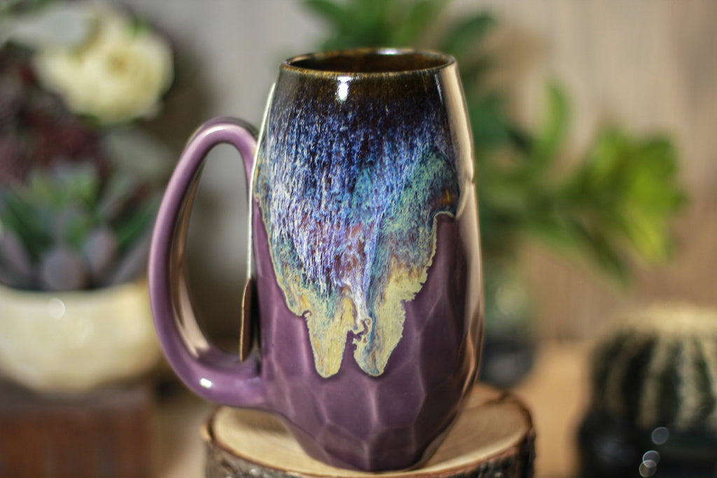 15-D Electric Wave Notched Crystal Mug, 13 oz