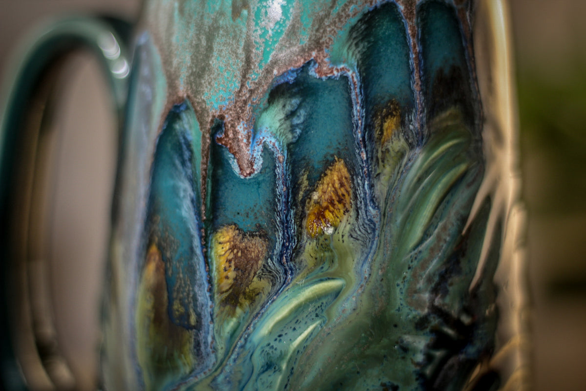 28-B Blue Lagoon Textured Notched Mug - MISFIT, 19 oz. - 20% off