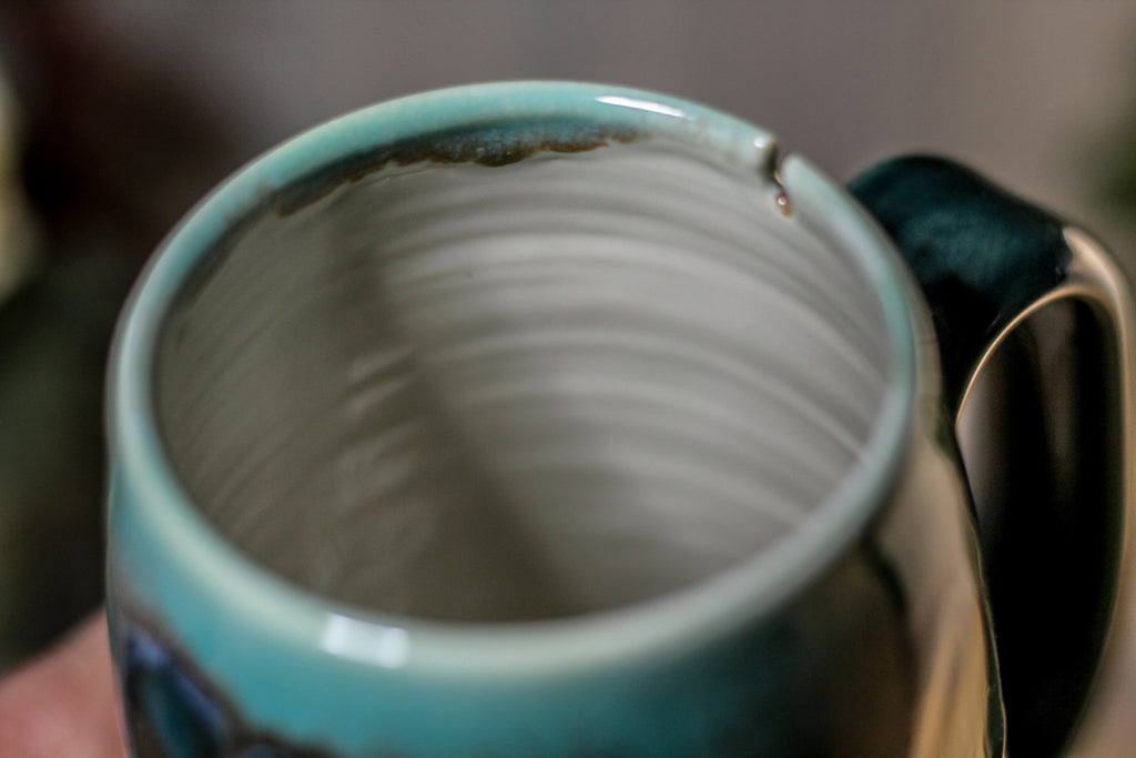 28-B Blue Lagoon Textured Notched Mug - MISFIT, 19 oz. - 20% off