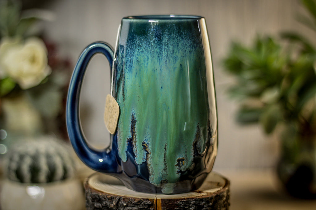 34-E Boreal Bliss Notched Crystal Mug - ODDBALL, 16 oz. - 10% off