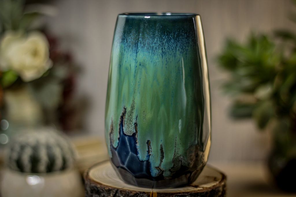 34-E Boreal Bliss Notched Crystal Mug - ODDBALL, 16 oz. - 10% off