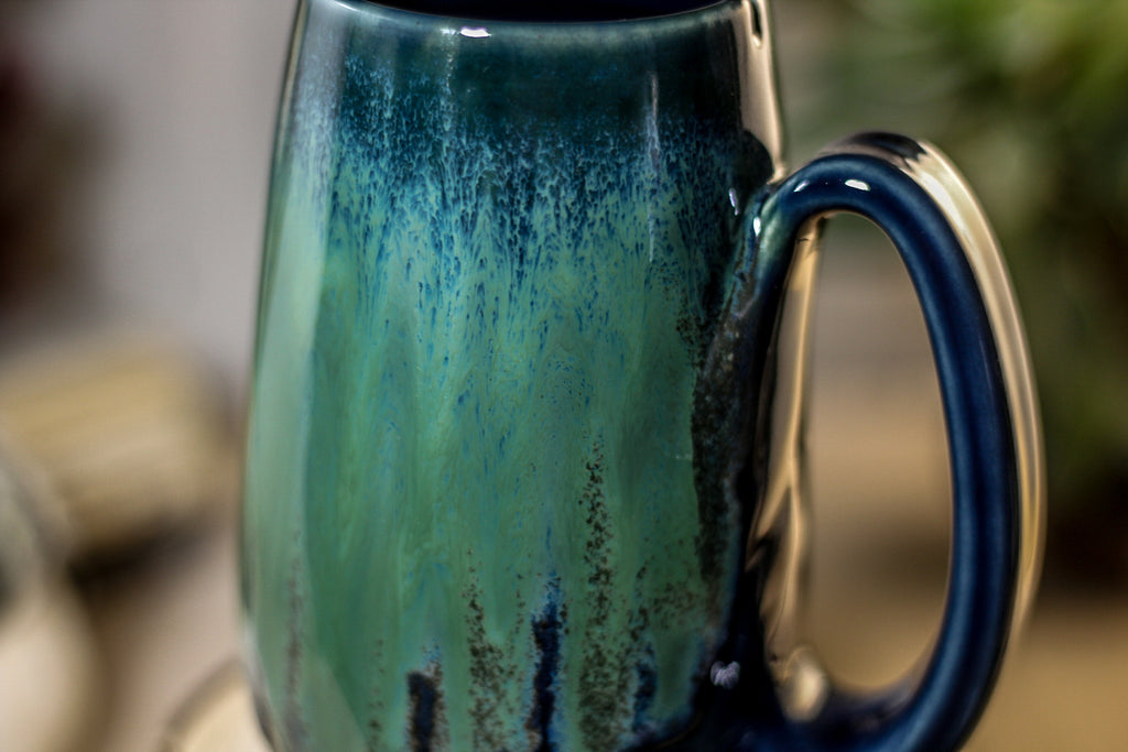 34-E Boreal Bliss Notched Crystal Mug - ODDBALL, 16 oz. - 10% off