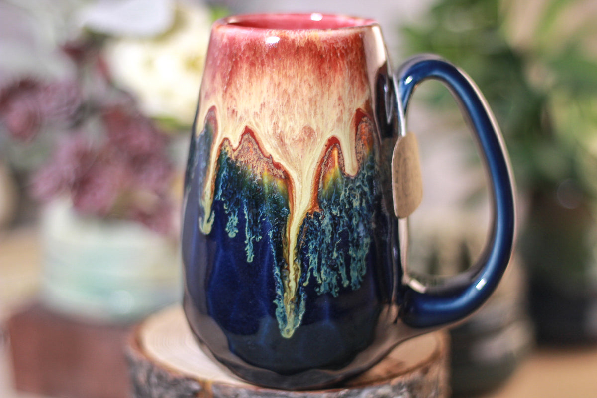 31-C Lava Falls Notched Crystal Mug - TOP SHELF, 12 oz