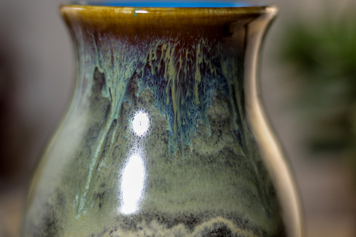 40-G PROTOTYPE Flared Mug, 19 oz.