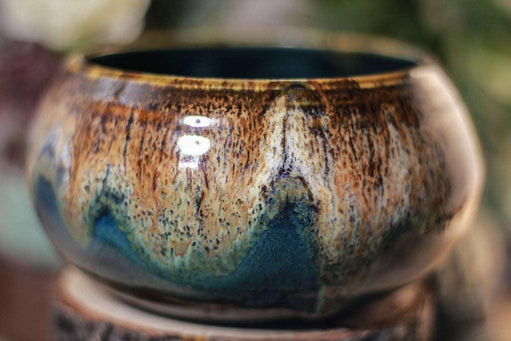 10-P Molten Electric Falls Bowl, 20 oz.