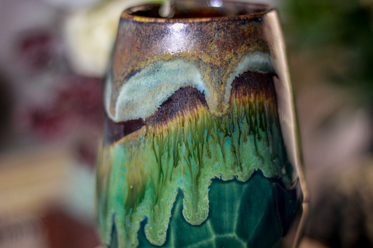 08-B Copper Agate Notched Crystal Mug - TOP SHELF, 14 oz.