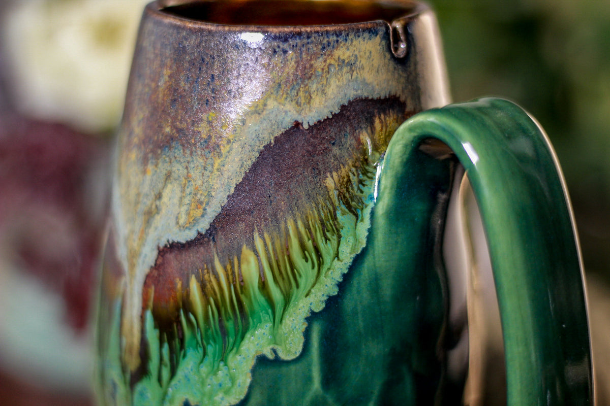 08-B Copper Agate Notched Crystal Mug - TOP SHELF, 14 oz.