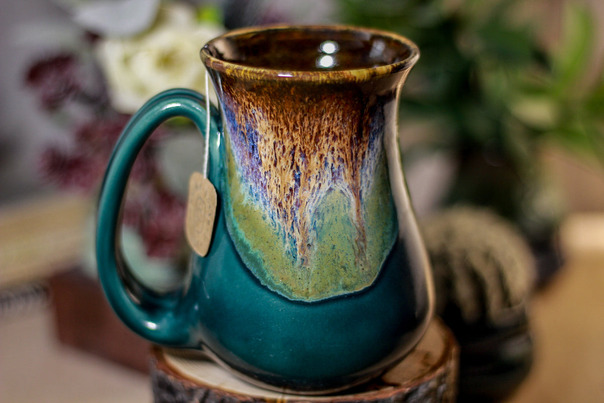 11-C Molten Electric Falls Barely Flared Notched Mug - MISFIT, 14 oz. - 15% off
