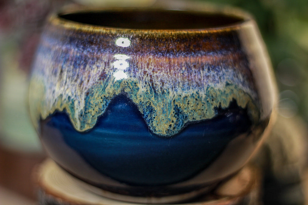 20-D Electric Wave Bowl, 22 oz.