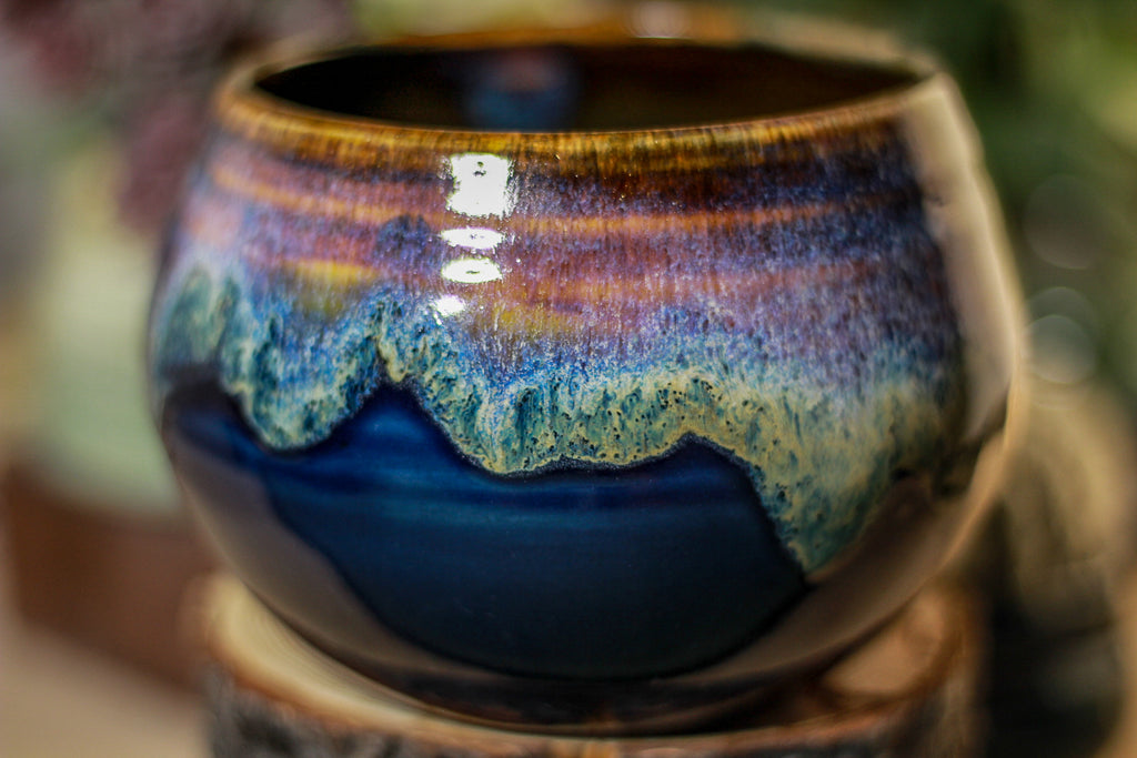 20-D Electric Wave Bowl, 22 oz.