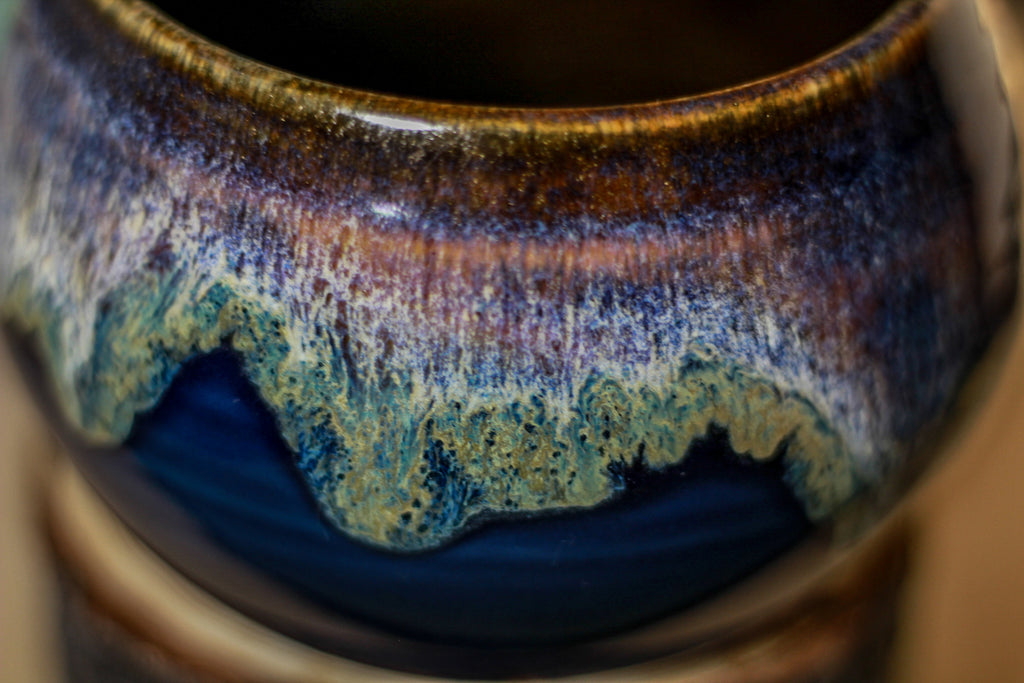 20-D Electric Wave Bowl, 22 oz.