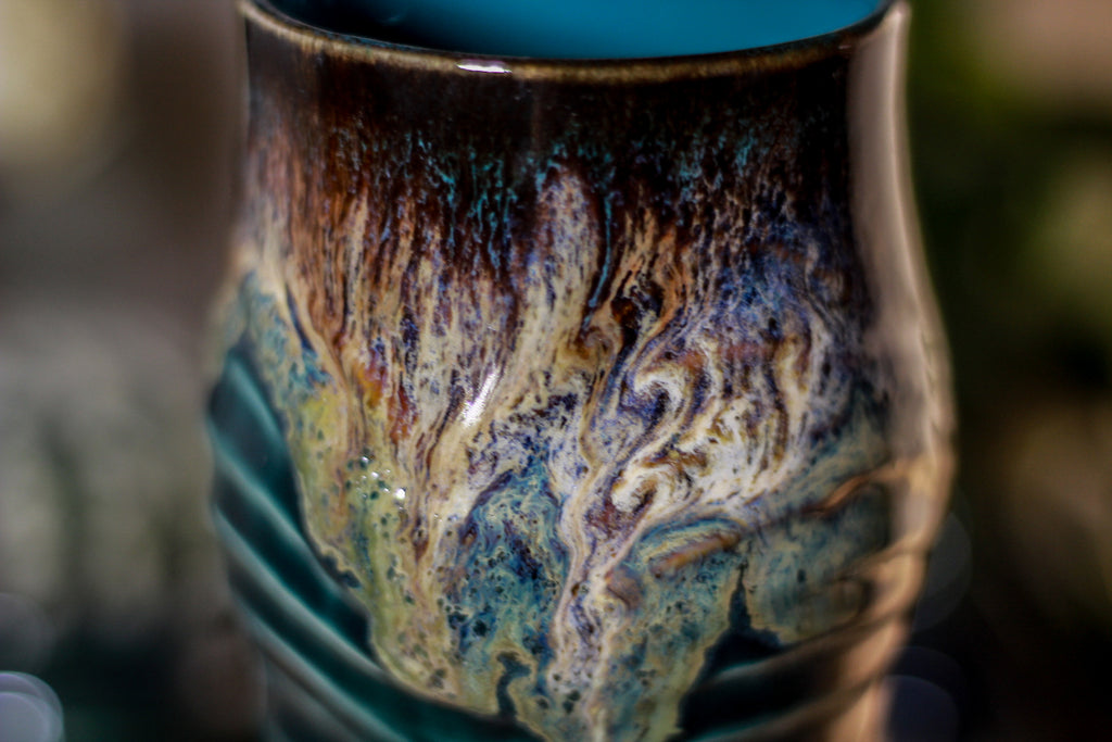 03-D Electric Wave Beer Cup, 14 oz