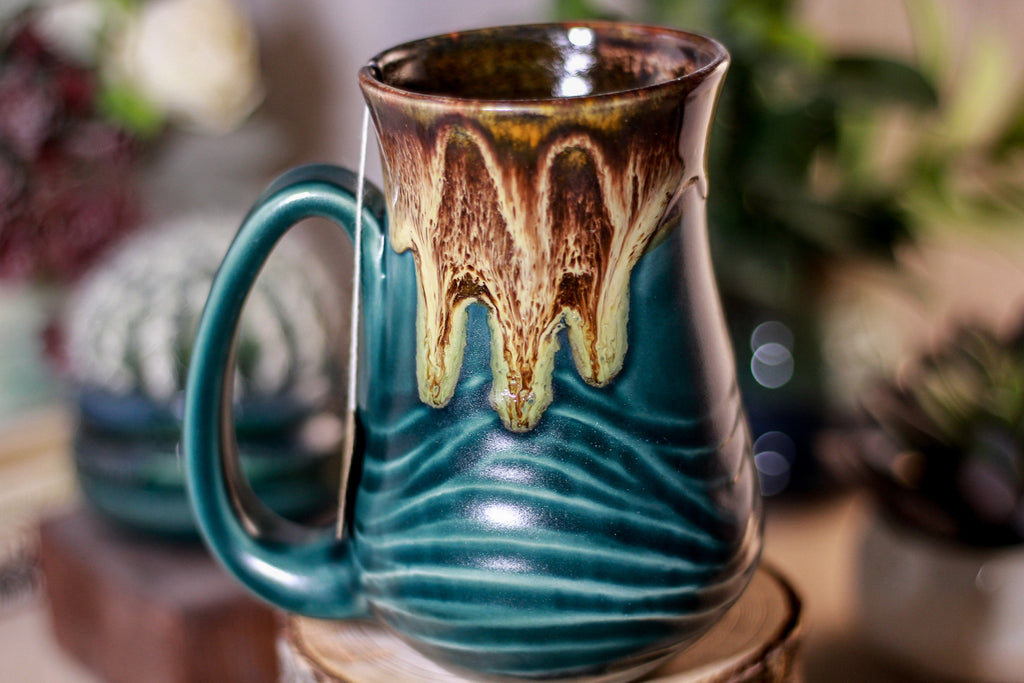 25-C Molten Electric Falls Barely Flared Notched Mug, 16 oz.