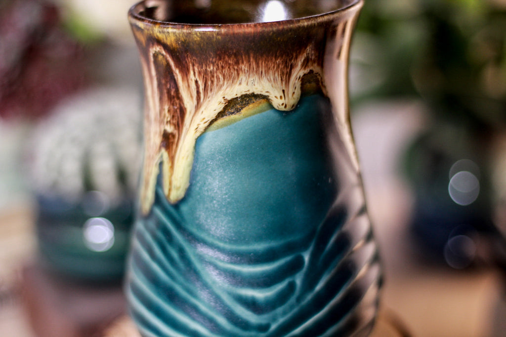 25-C Molten Electric Falls Barely Flared Notched Mug, 16 oz.