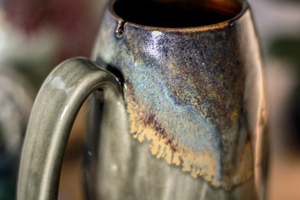 30-B Copper Agate Notched Crystal Mug - MISFIT, 16 oz. - 10% off