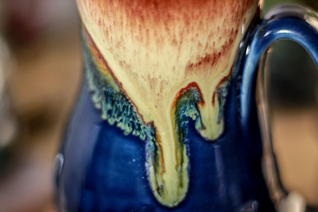 38-C Lava Falls Barely Flared Notched Mug, 14 oz