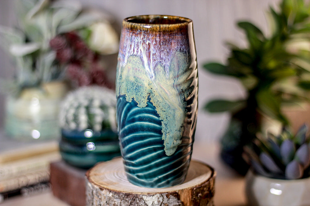 06-D Electric Wave Textured Cup, 12 oz