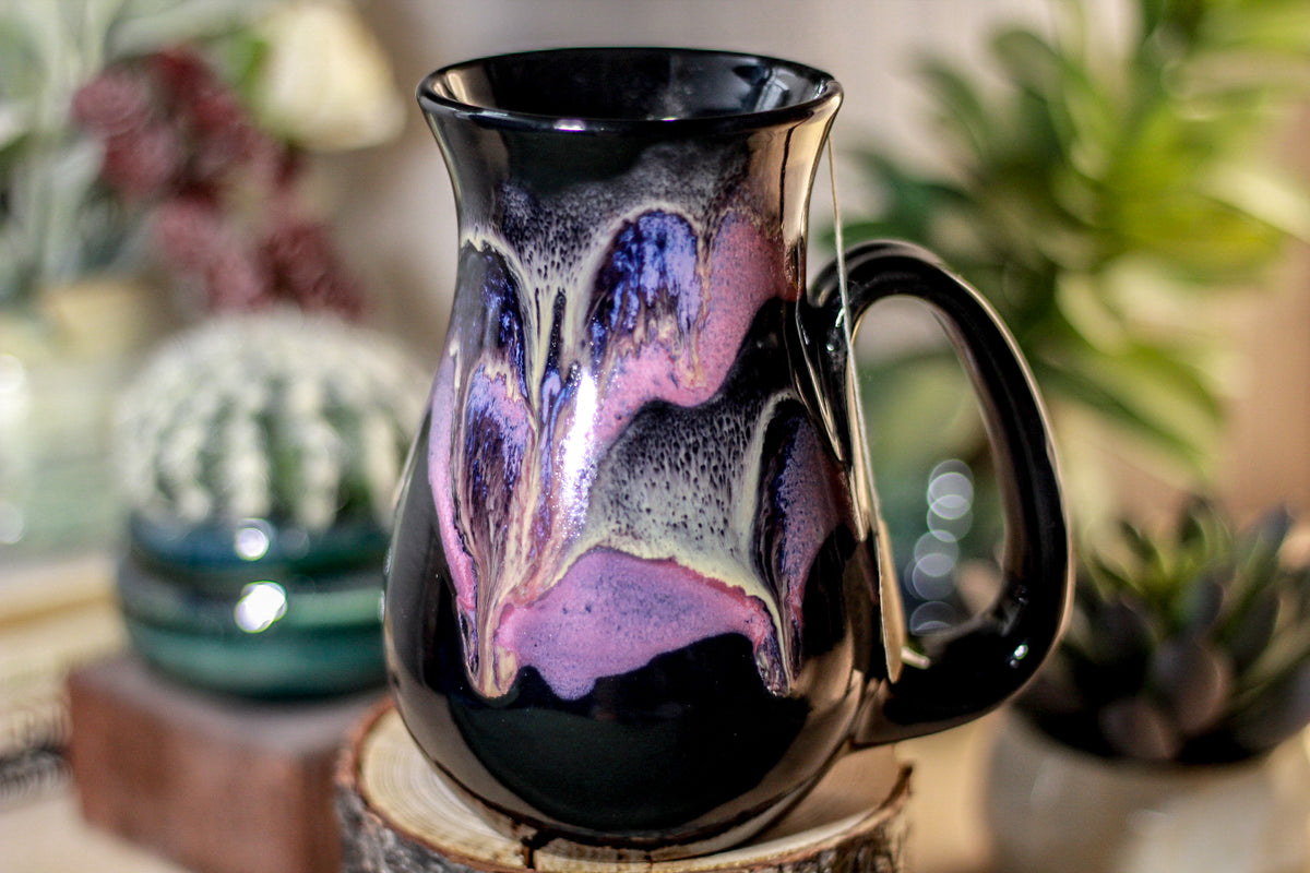 42-F Amethyst Grotto Barely Flared Notched Mug - MISFIT, 17 oz. - 5% off