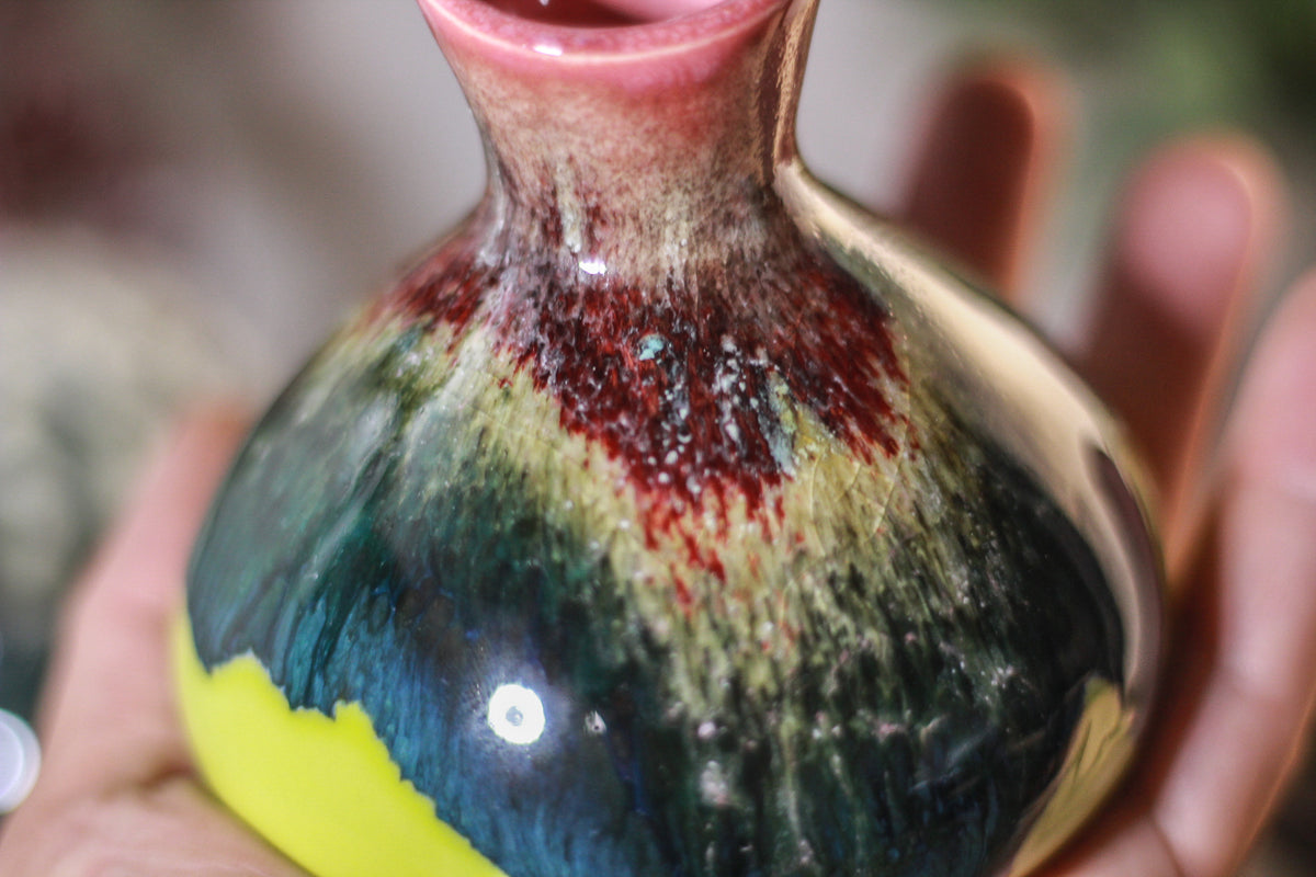 04-P Vase, 8 oz.