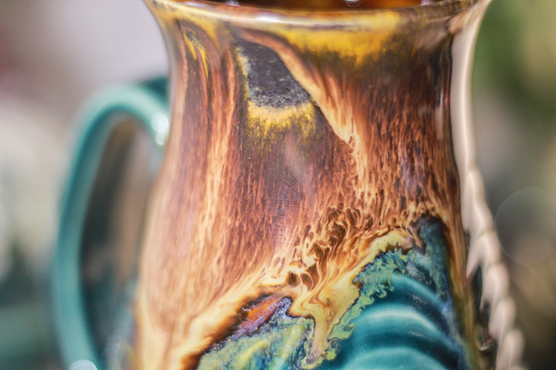 01-C Barely Flared Notched Textured Mug - MISFIT, 16 oz. - 30% off