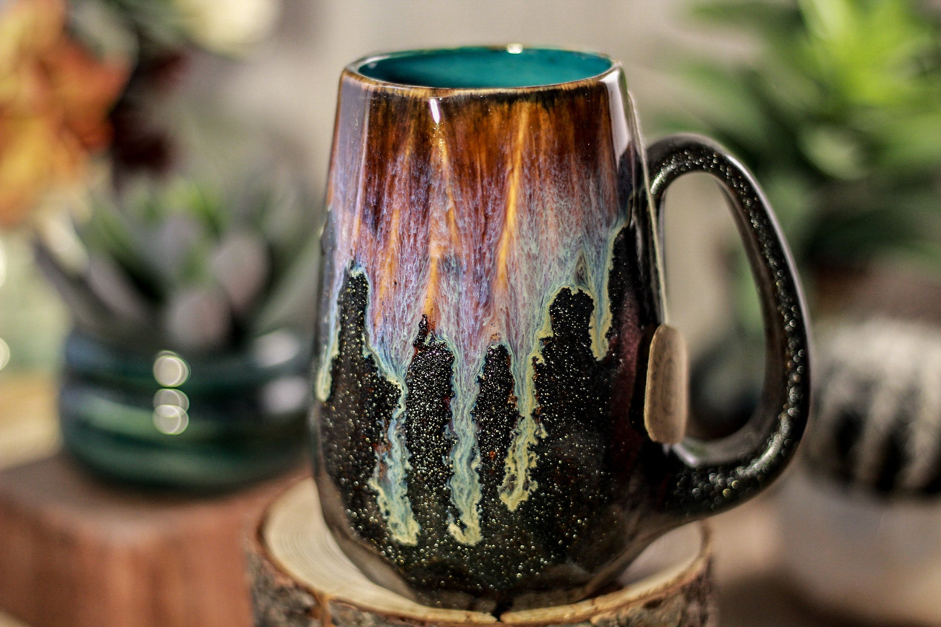 02-D Electric Wave Notched Crystal Mug, 14 oz