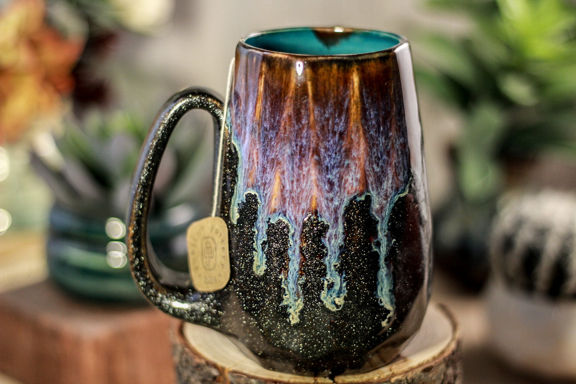 02-D Electric Wave Notched Crystal Mug, 14 oz