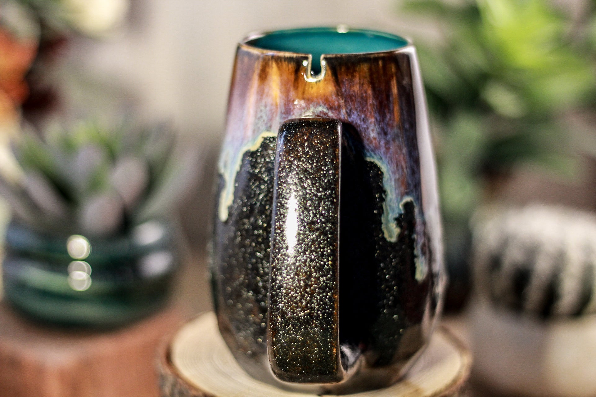 02-D Electric Wave Notched Crystal Mug, 14 oz